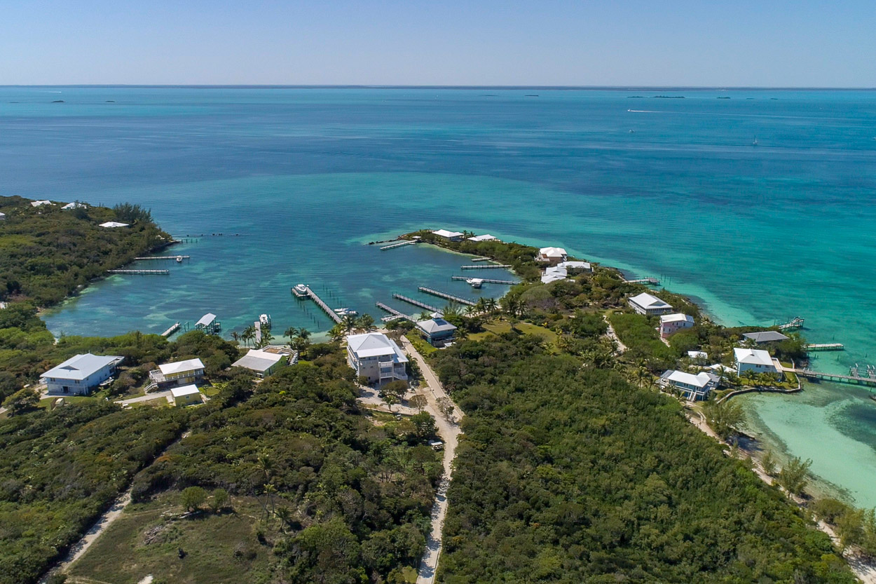 Pirates's Place vacation home rental on Great Guana Cay, Abaco. Near Baker's Bay.